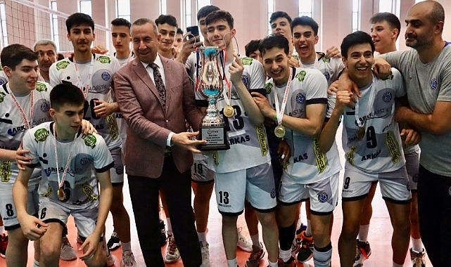 Arkas Spor namağlup şampiyon