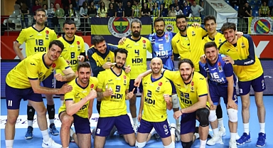 Fenerbahçe'de 5 oyuncu imza attı