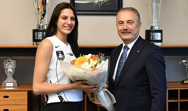 VakıfBank Derya Cebecioğlu'nu kiralıyor