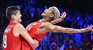Ebrar Karakurt'tan Melissa Vargas için