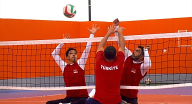 Oturarak voleybolda hedef altın madalya