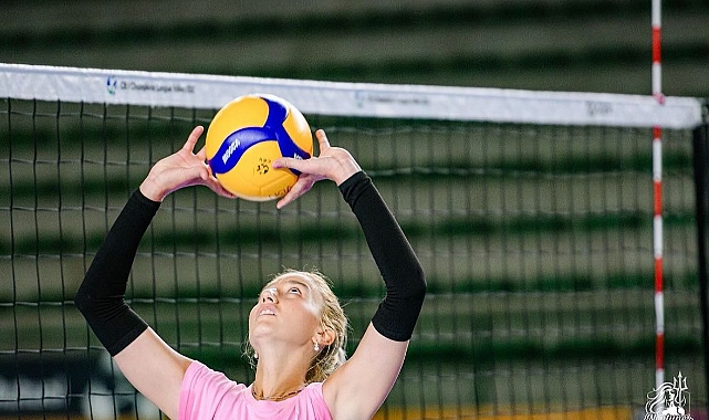 Arelya Koçaş'ın formasını giydiği Neptunes galibiyetle başladı