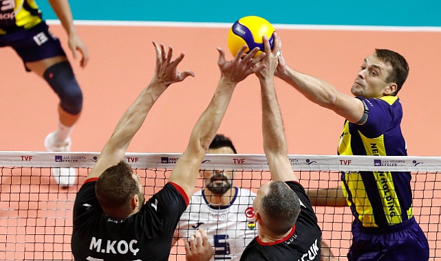 Fenerbahçe Parolapara AXA Sigorta Efeler Ligi'ne galibiyetle başladı