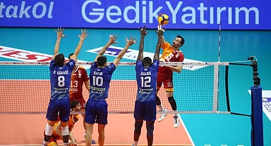 Galatasaray Bursa BBSK'ya set vermedi