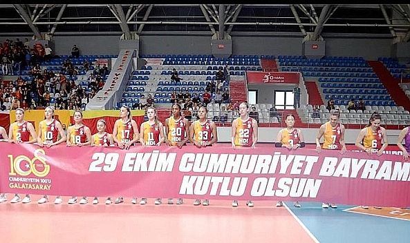 Galatasaray Daikin, PTT'yi 3-0 mağlup etti