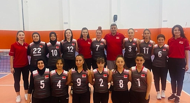 Kadın ve Erkek Oturarak Voleybol Milli Takımları, PVE Avrupa Şampiyonası için yola çıktı
