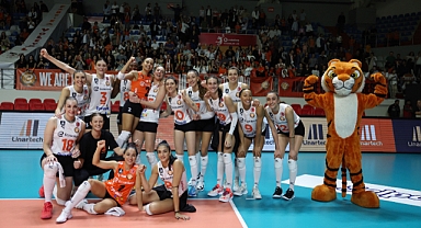 Eczacıbaşı Dynavit, CEV Şampiyonlar Ligi'ne galibiyetle başladı