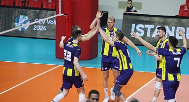 Fenerbahçe Parolapara CEV Kupası'nda son 16 turuna yükseldi