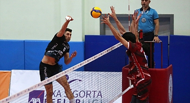 5 set sonunda gülen Develi oldu