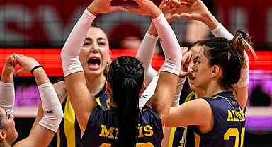 Ankaragücü , Anadolu Voleybolu'u 3-0 mağlup etti