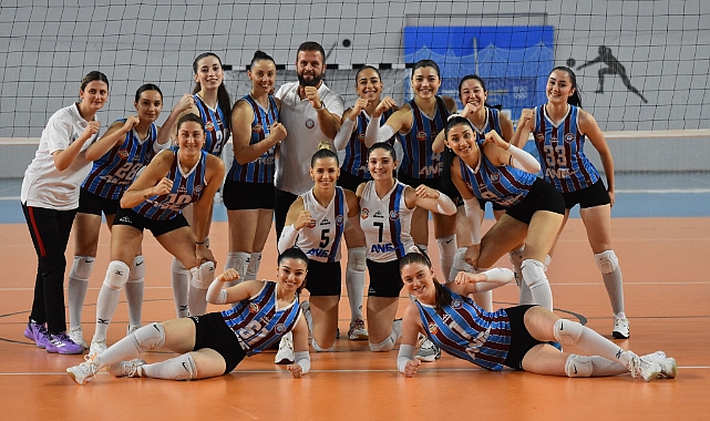Bordo Mavi 61 liderliğini sürdürdü