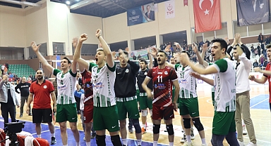 Akkuş Belediyesi Galatasaray'ı 5 sette devirdi