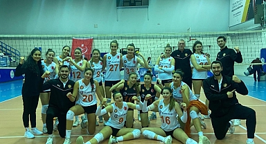 Eczacıbaşı kayıpsız yarı finalde