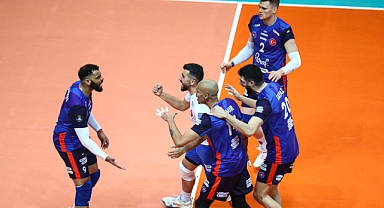 Halkbank son şampiyonu eledi