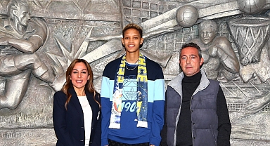 Melissa Vargas,Ali Koç ve Simla Türker Bayazıt ile bir araya geldi