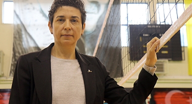 Prof. Dr. Özbar, Paris Olimpiyatları'na Avrupa'dan çağırılan tek kadın voleybol hakemi oldu