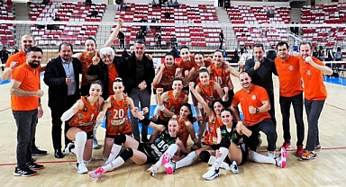Sakarya Voleybol’dan net skor