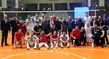 Spor Toto 3 puanı 3 setle aldı