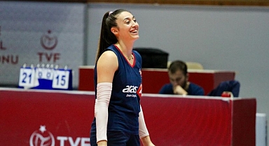 Ece Morova İlbank'a geri döndü