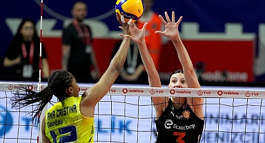 Fenerbahçe Opet şampiyonluğa bir adım daha yaklaştı