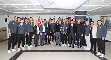 Nazilli takımı oyuncuları hala alacaklarını bekliyor