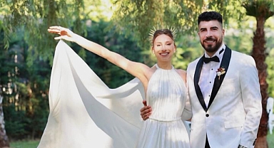 Deniz Feride Esinduy ve Melih Sıratça çifti dünya evine girdi