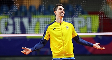Fenerbahçe Parolapara Yiğit Gülmezoğlu ile devam ediyor