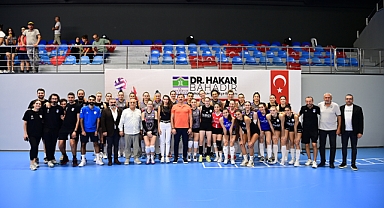 Cumhuriyet Kupası Kadınlar Voleybol Turnuvası başladı