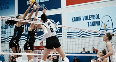 Beşiktaş Sarıyer karşısında 3 puanı 3 setle aldı