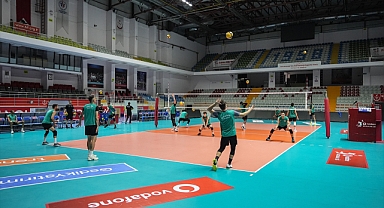 Bursa Büyükşehir Belediyespor'un Efeler Ligi'ndeki ilk hedefi play-off