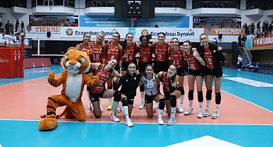 Eczacıbaşı Dynavit, haftayı galibiyetle tamamlıyor