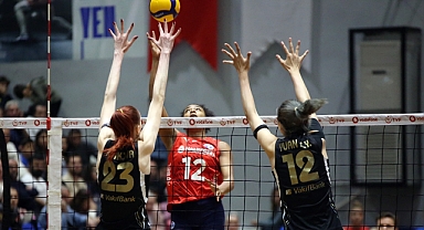 Aydın'da galibiyet VakıfBank'ın