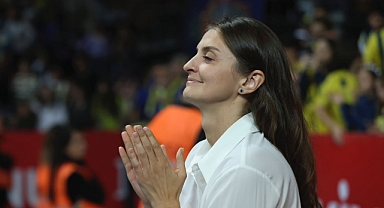 Darya Özbek'ten Vakıfbank galibiyeti yorumu: Tarih yazmaya devam edeceğiz!