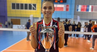 Gözde Keskin Tektahtasız Denizli Uğur Spor Kulübü'nde