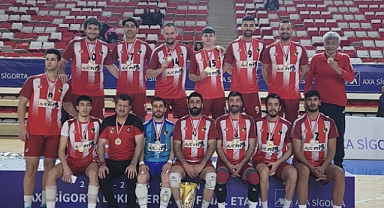 Adana Akkapı Oluşum şampiyon olarak 1. Lig'de