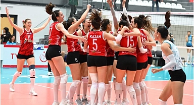 İstanbul Büyükşehir Belediyesi Spor Kulübü finallerde