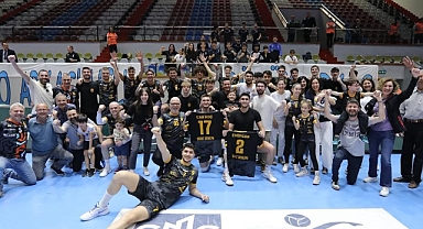 Kocaeli BŞB Kağıt Spor’u yenen Saint Joseph yarı finalde