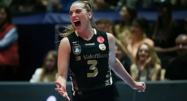Cansu Özbay ile hem ligi hem final fouru değerlendirdik...