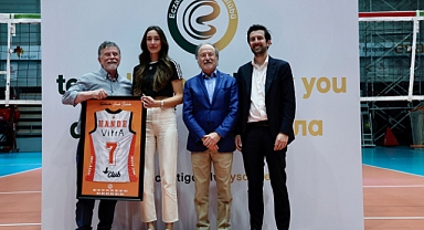 Faruk Eczacıbaşı'nın takımdan ayrılan oyunculardan ricası!