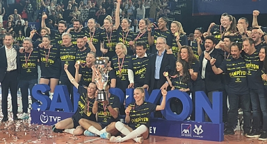 Fenerbahçe Medicana Axa Sigorta Kupa Voley şampiyonu