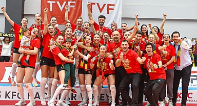 Göztepe orta oyuncusunu kadroda tuttu