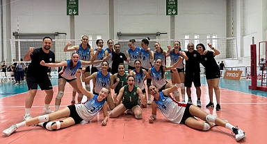 Nilüfer Belediyespor geriden gelerek yarı finale yükseldi