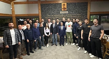 Osmangazi Belediyespor şampiyonluk yemeğinde
