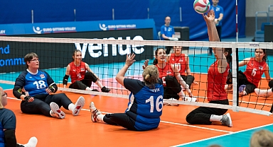 Oturarak Voleybol Kadın Milli Takımımız Avrupa Şampiyonası B Kategorisine galibiyetle başladı