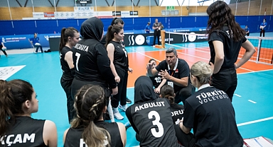 Oturarak Voleybol Kadın Milli Takımımız, Çekya'ya 3-0 mağlup oldu
