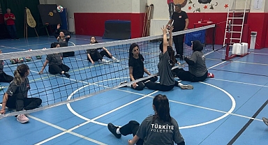 Oturarak Voleybol Kadın Milli Takımımız, hazırlıklarını sürdürüyor