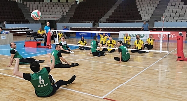 TVF Oturarak Voleybol 1.Ligi Lig Etabı müsabakaları sona erdi