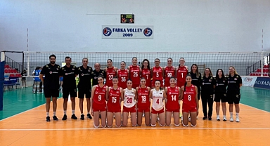19 Yaş Altı Kadın Voleybol Milli Takımımız, Kosova'ya set vermedi