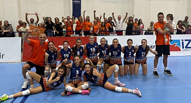 Doruk Spor’dan büyük başarı: Vakıfbank’ı yenip ilk 4’e kaldılar