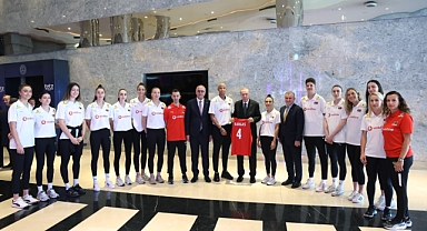 Erdoğan'dan, Filenin Sultanları'na özel ilgi